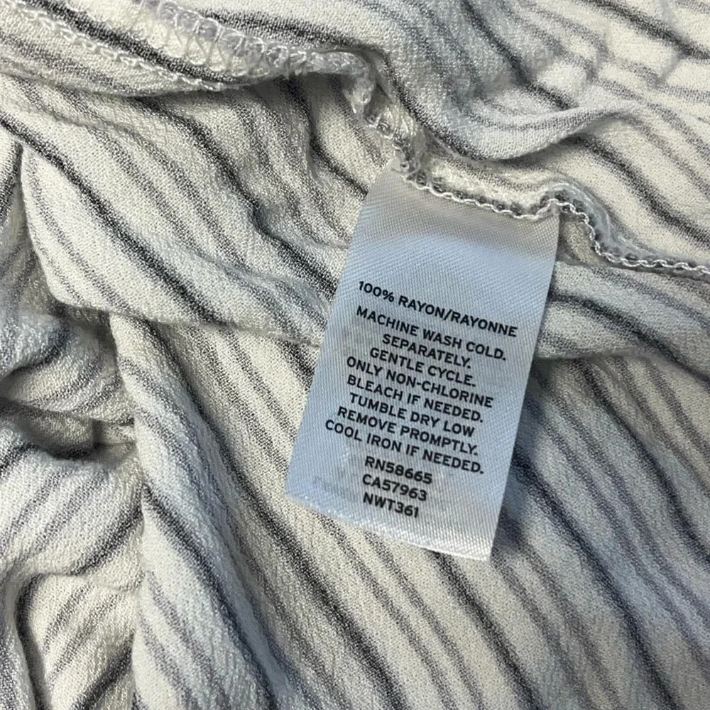 -bundle 3 or more 14th & Union striped Shirt -bundle 3 or more - Picture 4 of 4